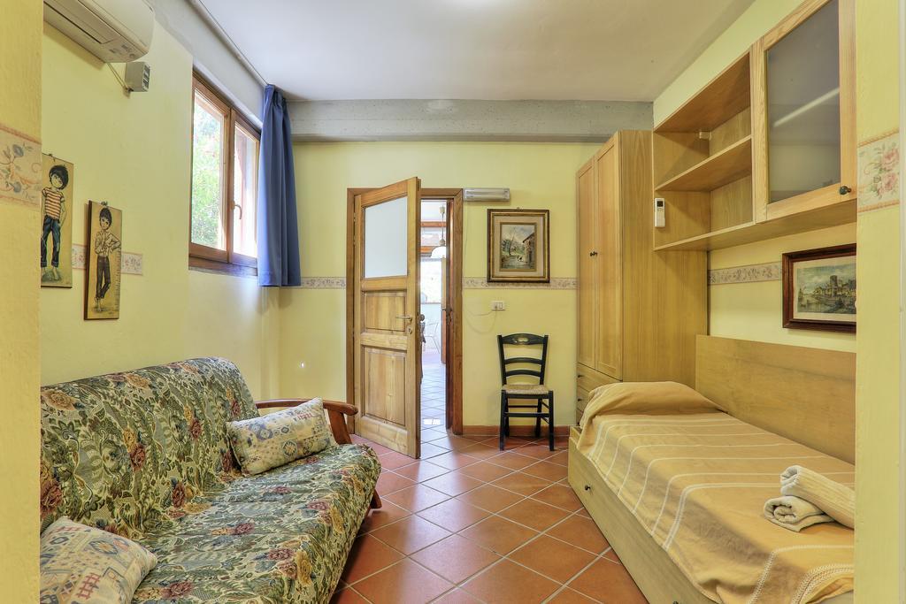 Residence Vacanza Mare Марина ди Кампо Екстериор снимка
