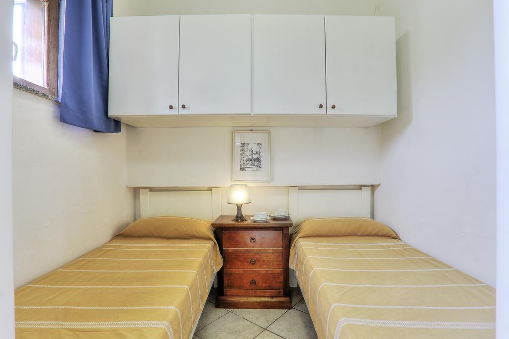 Residence Vacanza Mare Марина ди Кампо Стая снимка