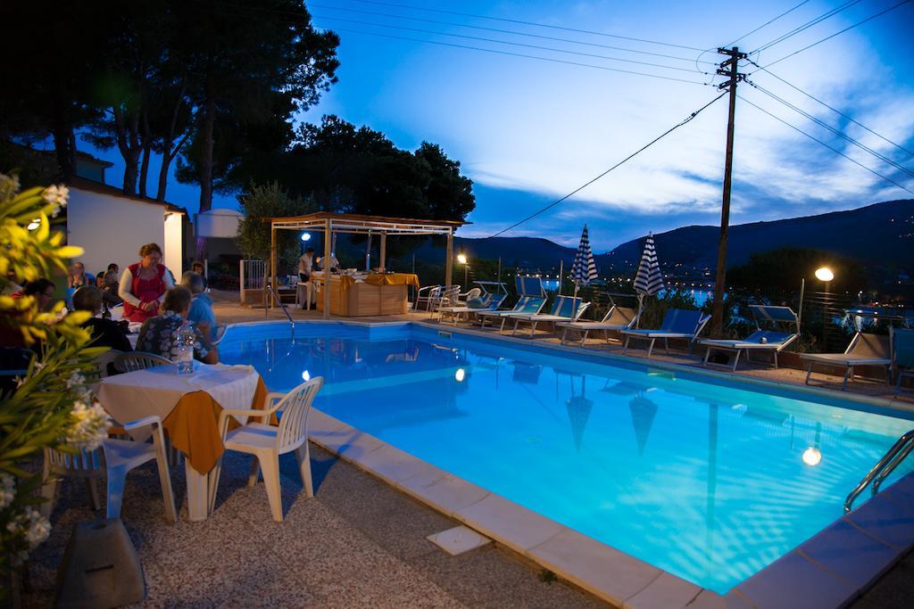 Residence Vacanza Mare Марина ди Кампо Екстериор снимка