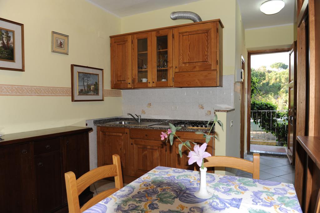 Residence Vacanza Mare Марина ди Кампо Стая снимка
