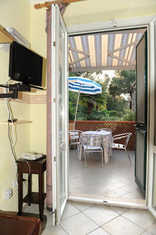 Residence Vacanza Mare Марина ди Кампо Екстериор снимка
